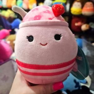 NWT Marlene the Scented pink Cereal Squishmallow 5"
